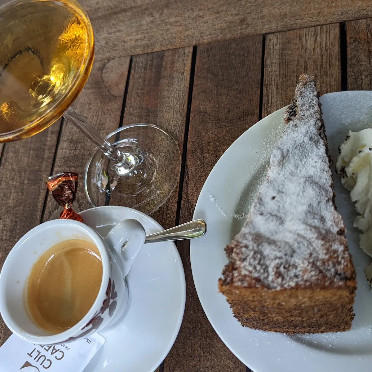 Ruster Gedeck Mit Mohnkuchen