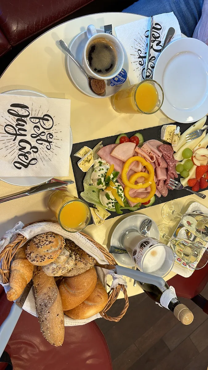 Bauernfrühstück & Vitalfrühstück