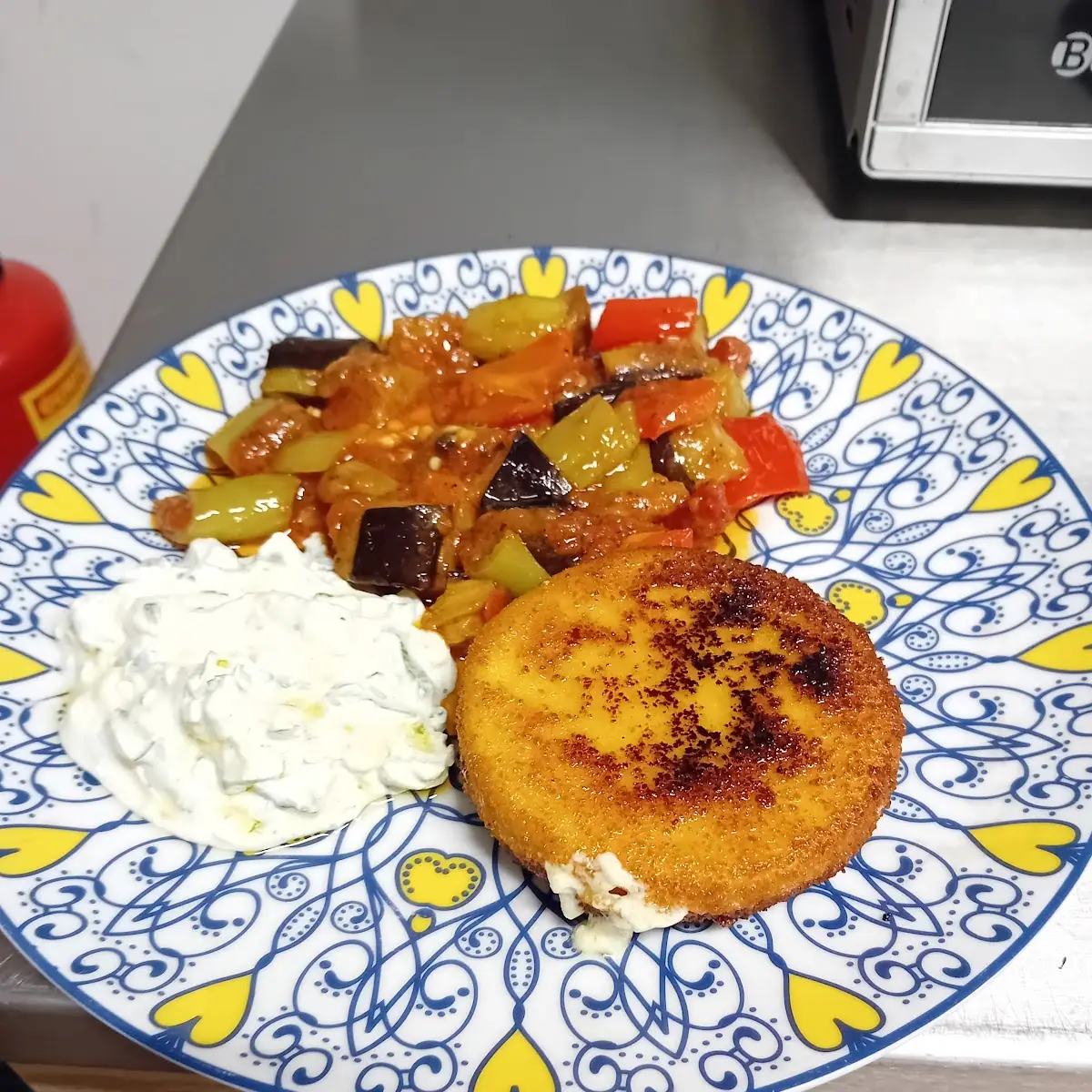 Käse Pfanne Mit Gemuse Und Cacik