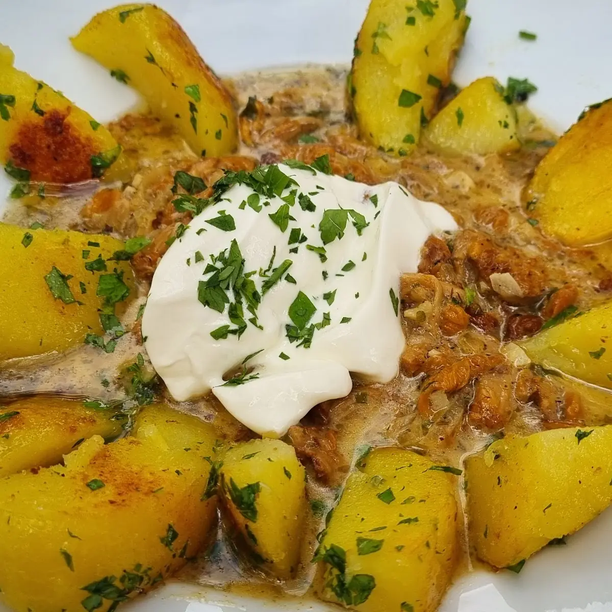 Eierschwammerlgulasch