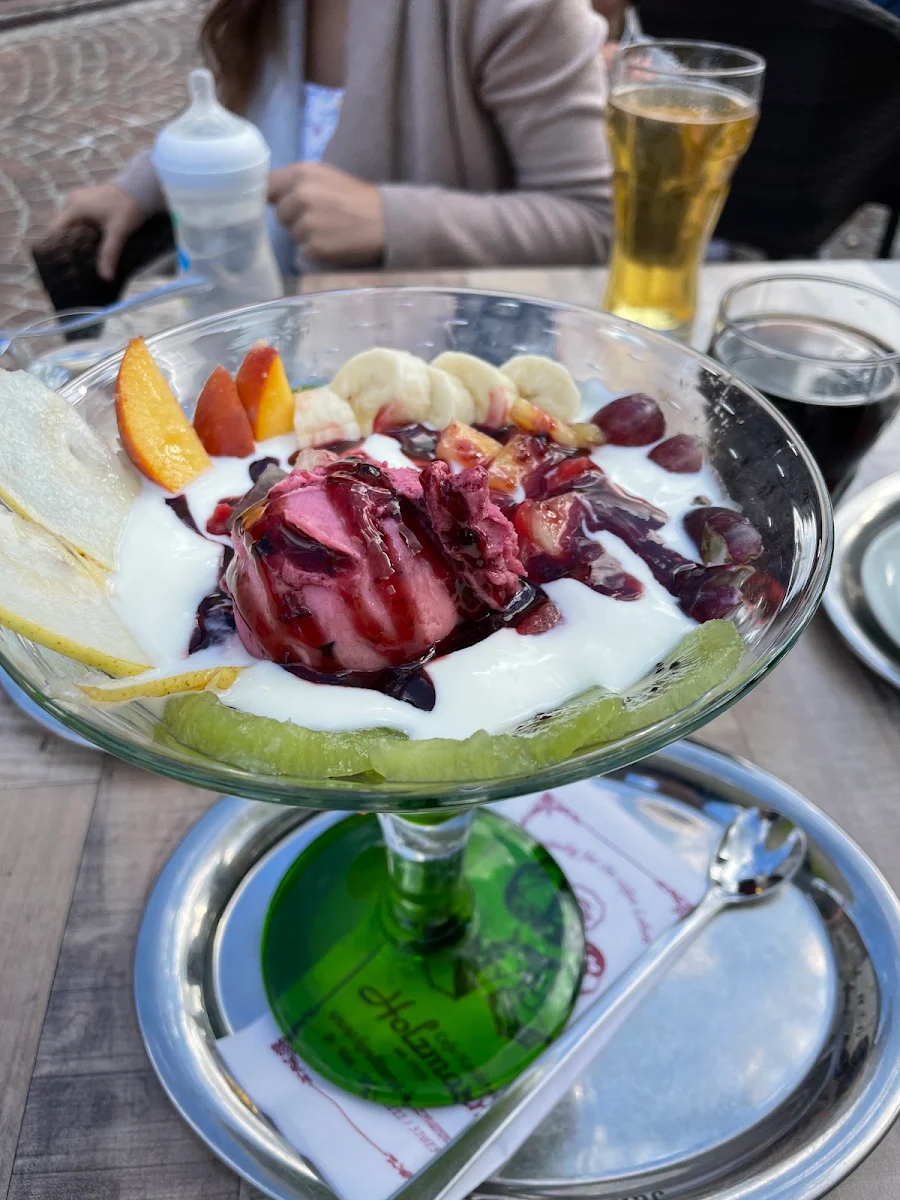 Eis-joghurt-becher