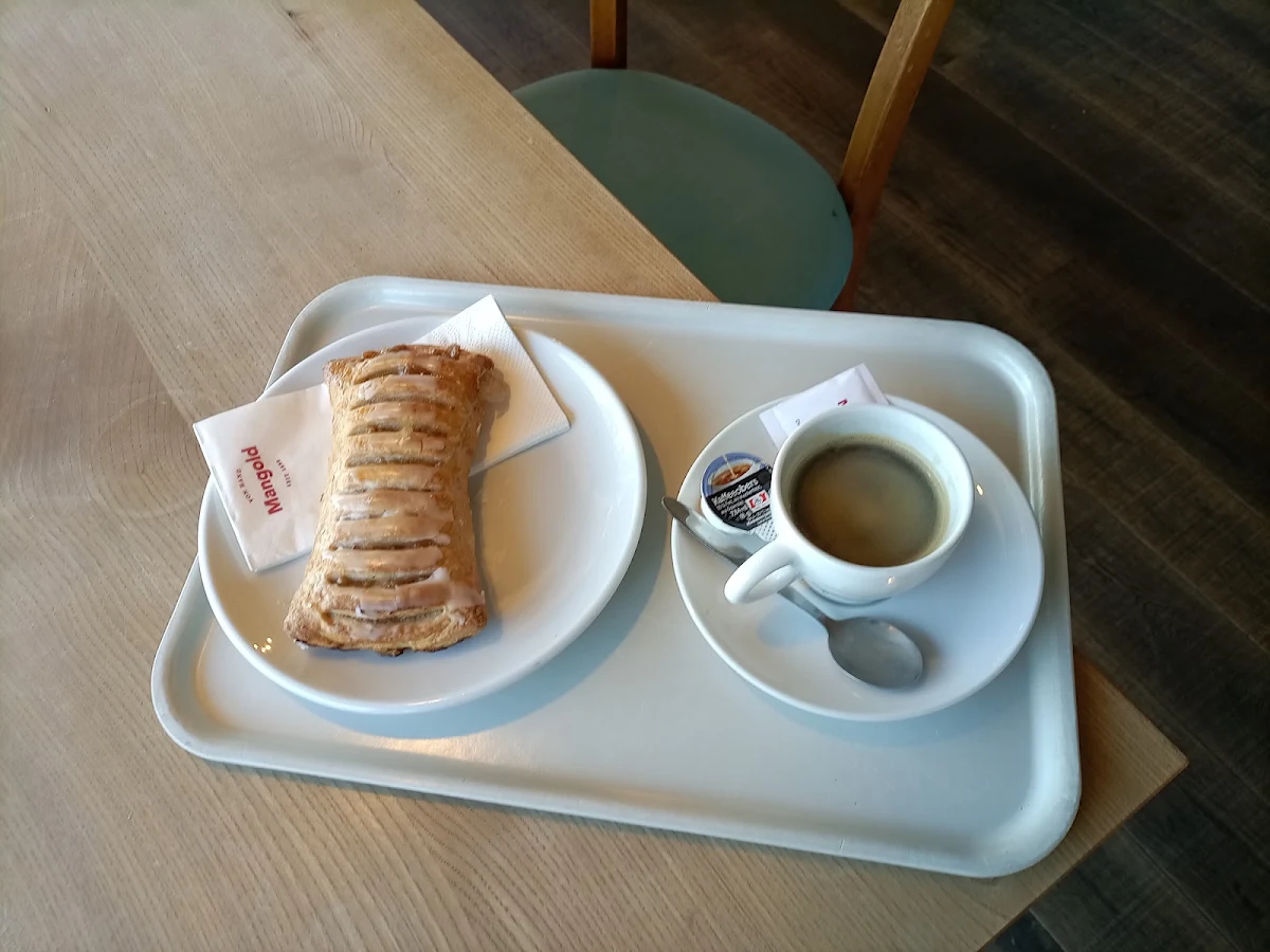 Apfeltasche Und Kaffee