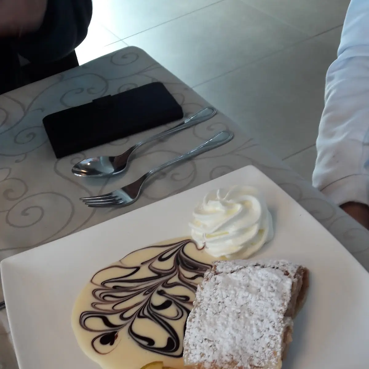 Strudel Con Crema Di Vaniglia