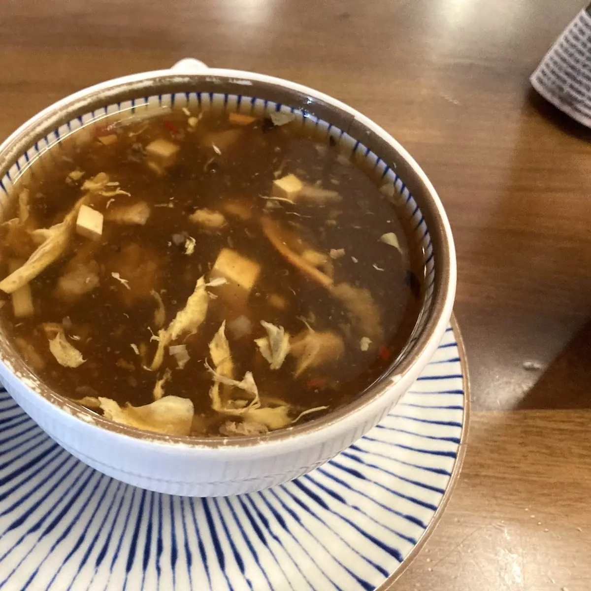 Pikant Säuerliche Suppe