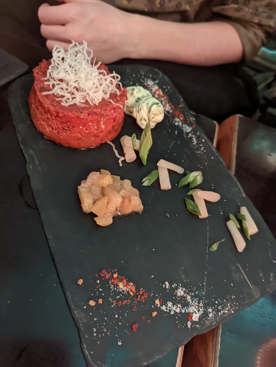 Beef Tartare Groß