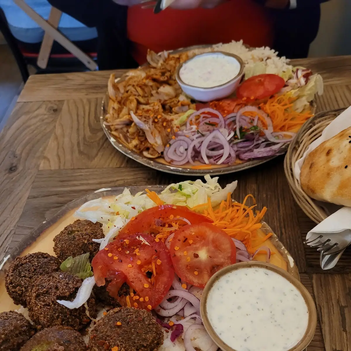 Falafel Teller Und Kebab Teller