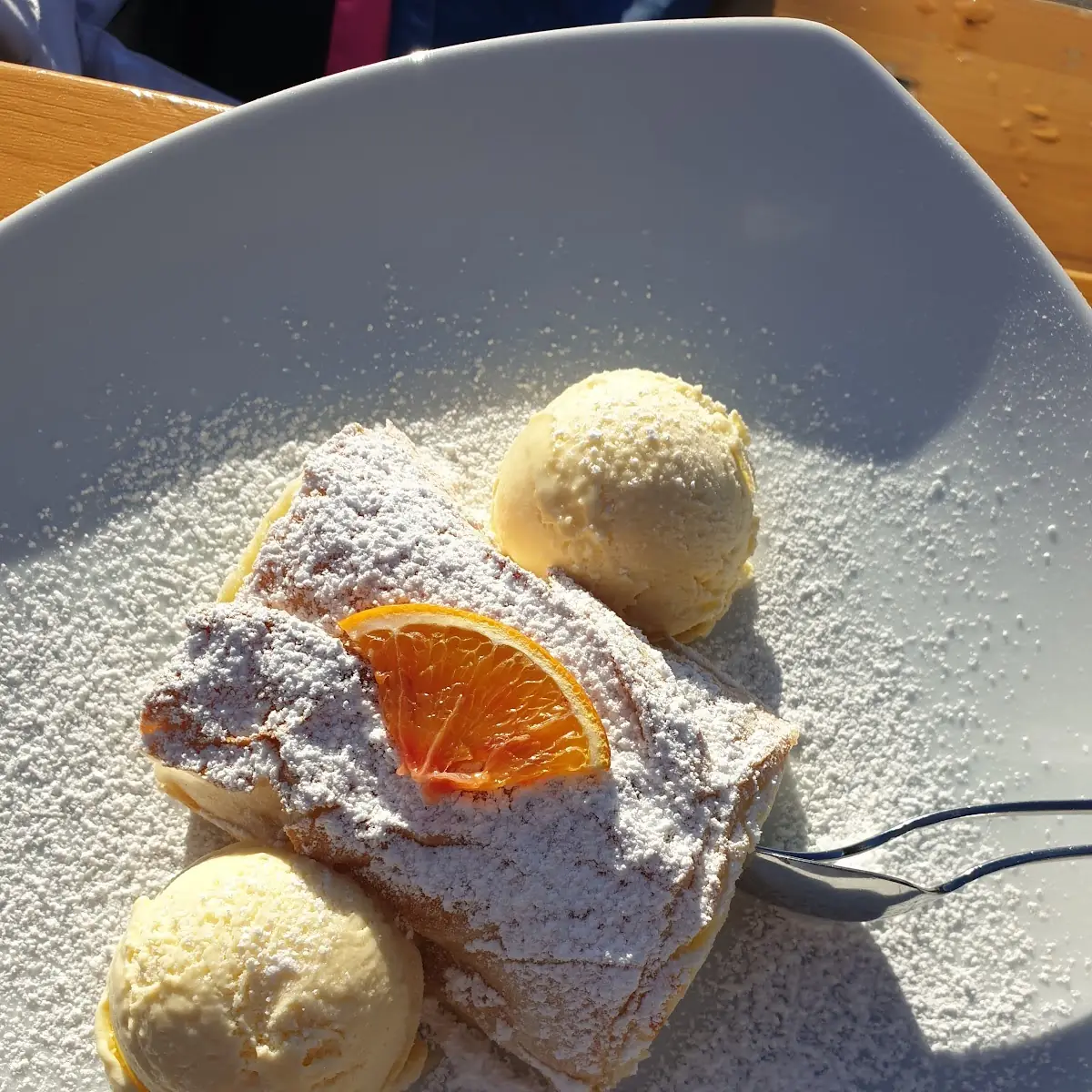 Apfelstrudel Vanillesauce Oder Vanilleeis