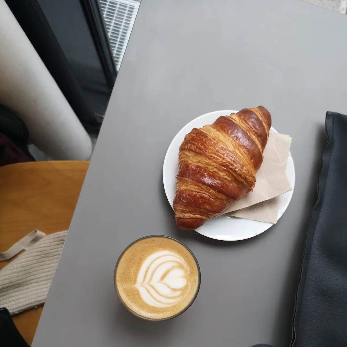 Flat White Croissant