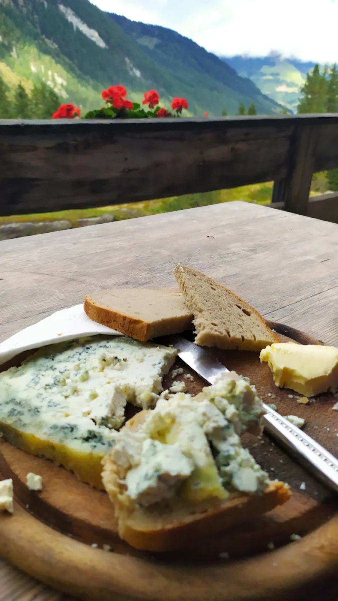 Gray Cheese Butter And Bread Graukase Mit Butter
