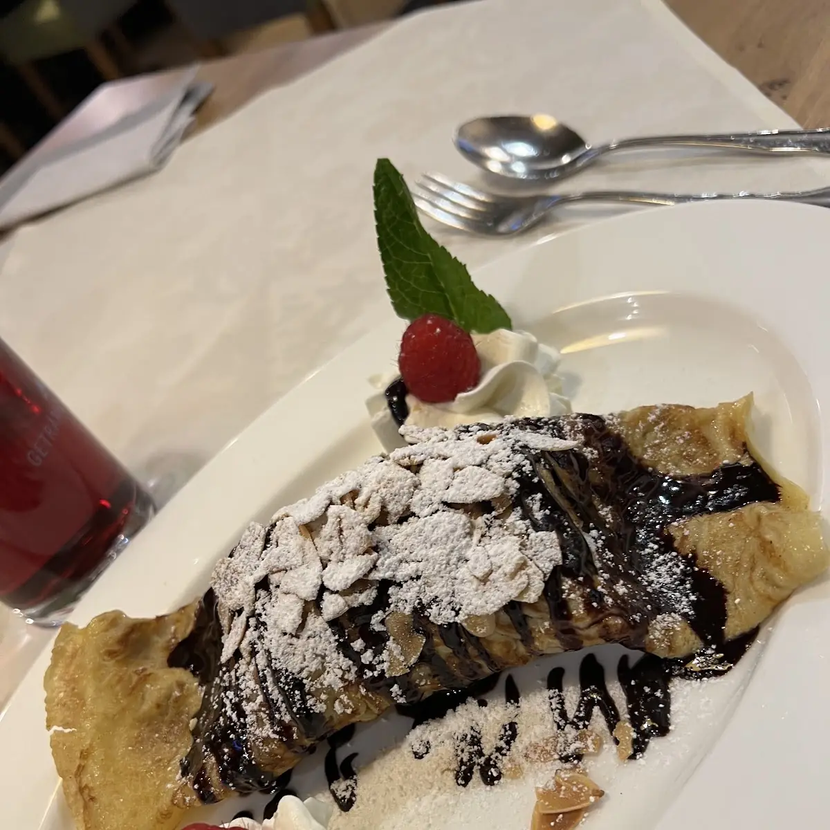 Crêpes with Ice Cream