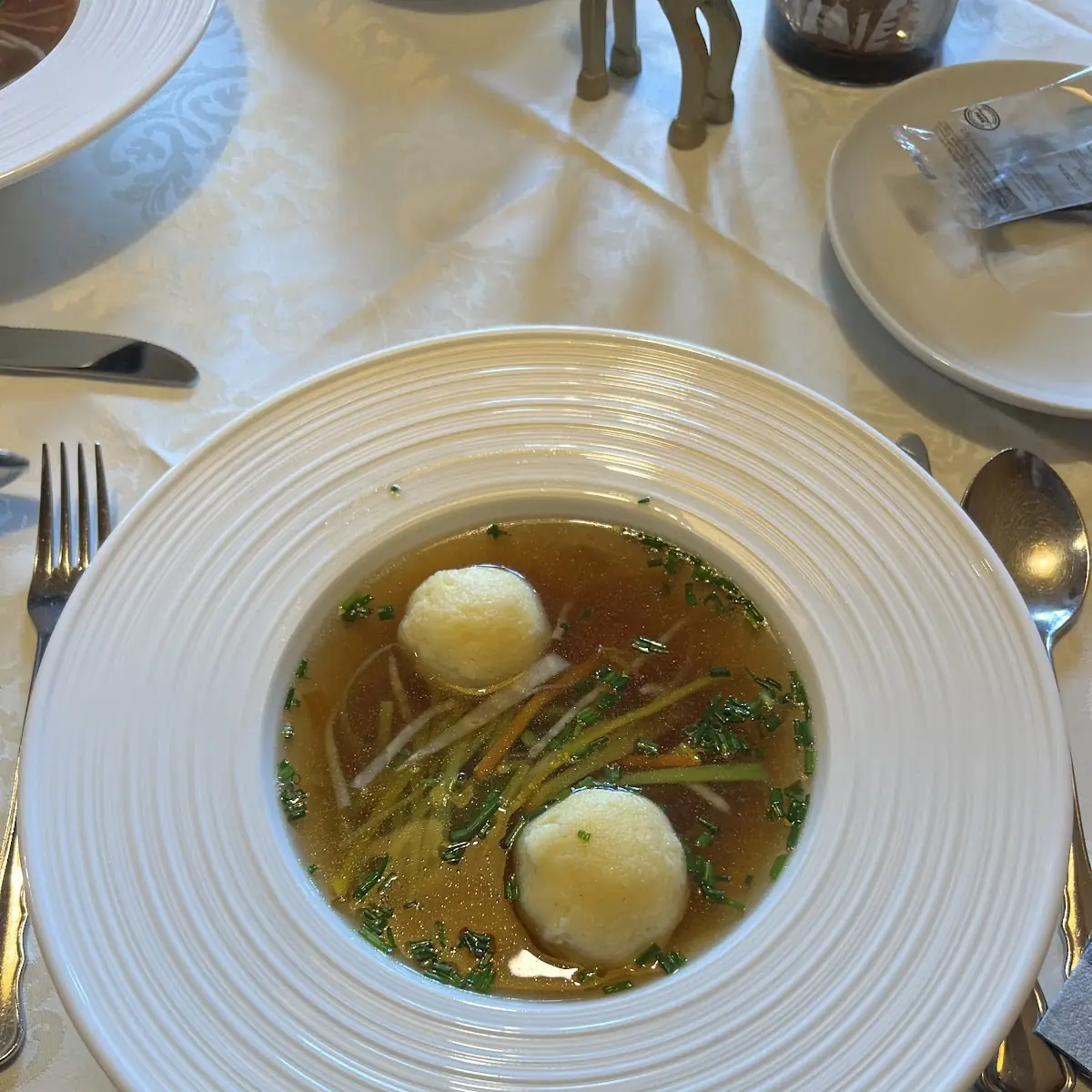 Grießknödelsuppe