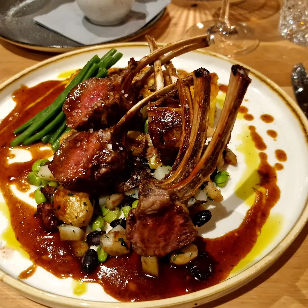 Lammrücken Artischocken-bohnen Gröstl Kartoffelgratin