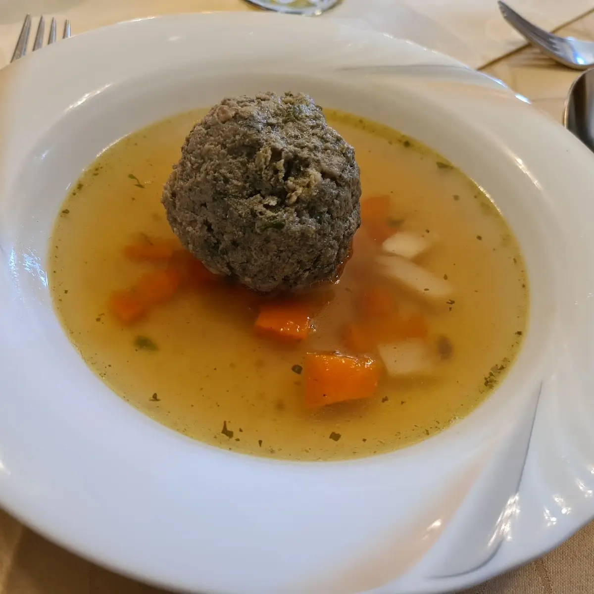 Leberknödel Suppe