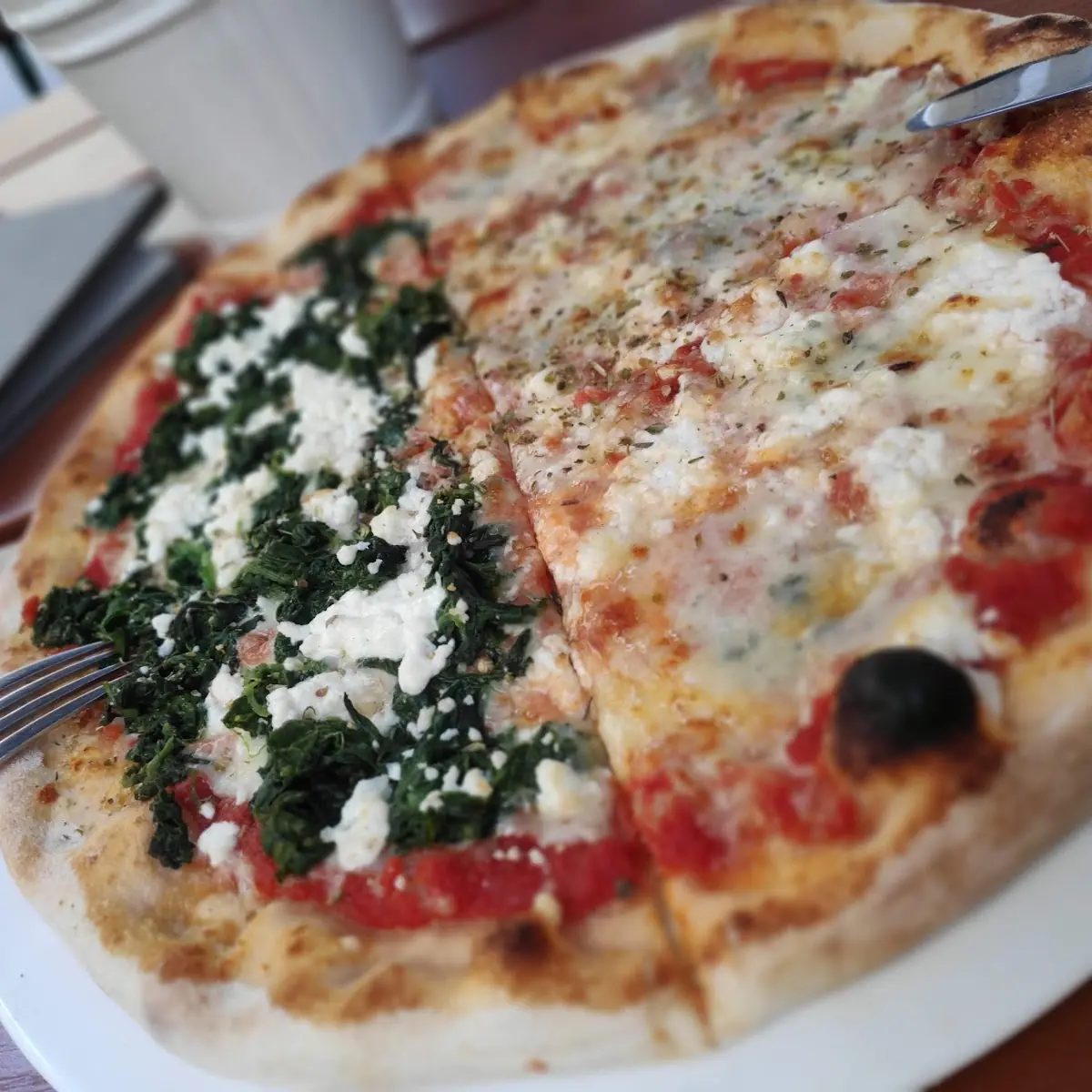 Pizza Spinat Quattro Formaggi