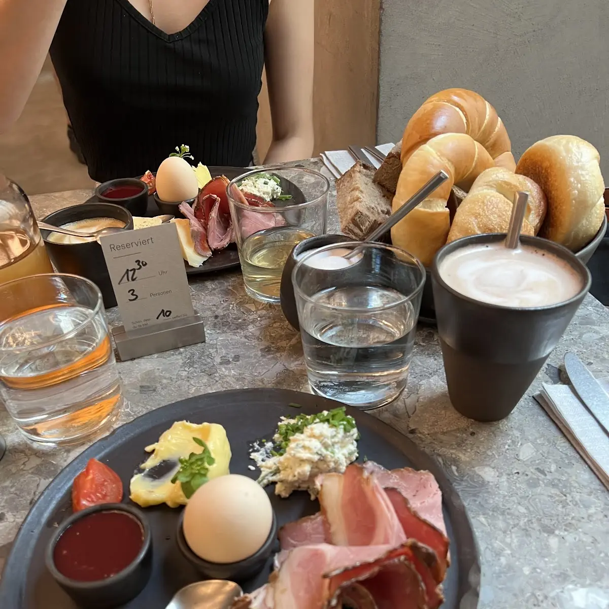 Bäckerfrühstück Mit Zusätzlichen Ei