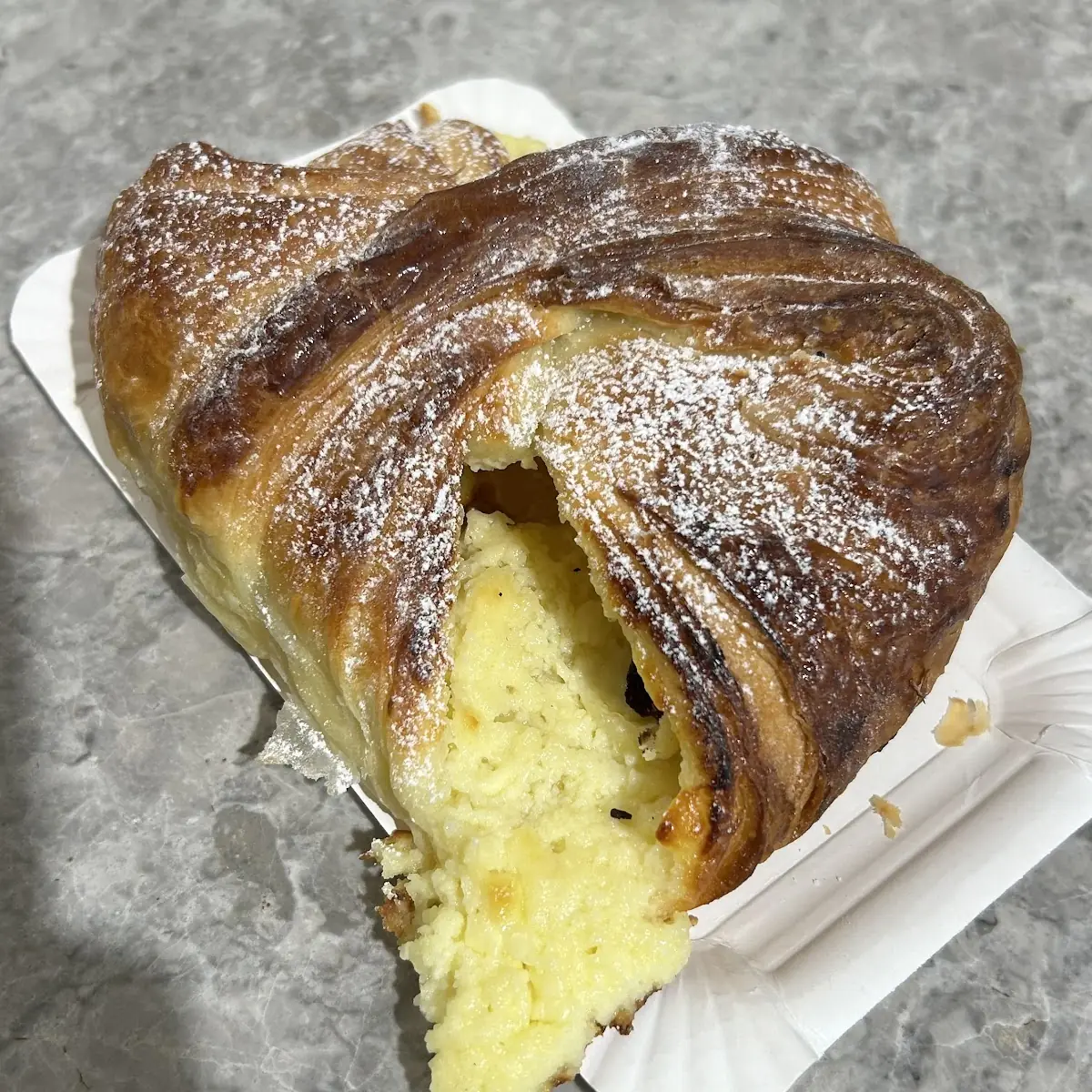 Topfengolatsche