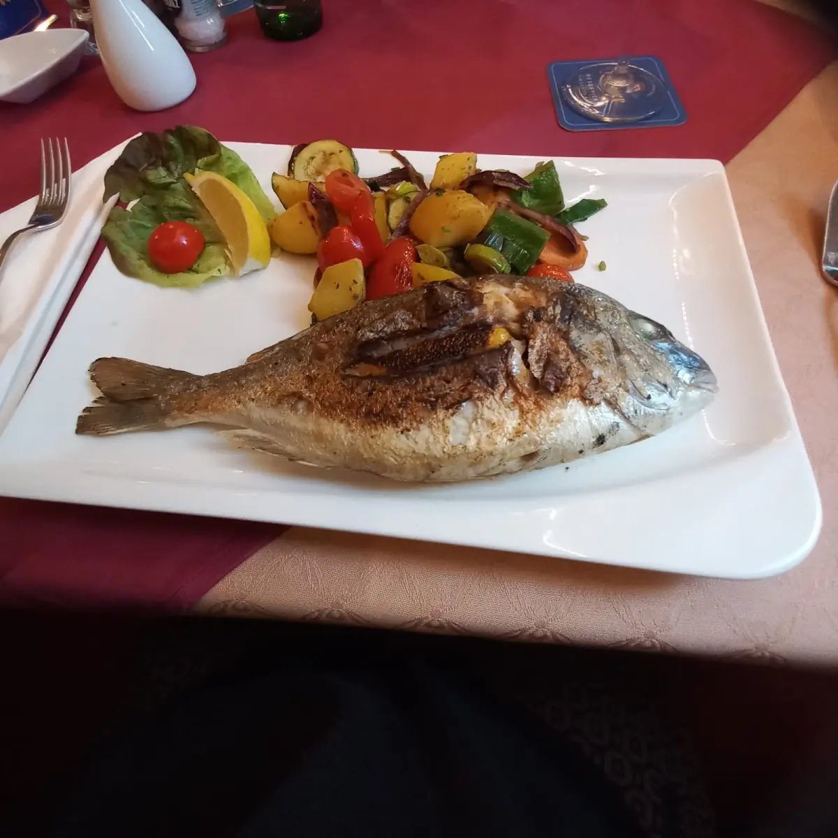 Goldbrasse Mit Gemüse