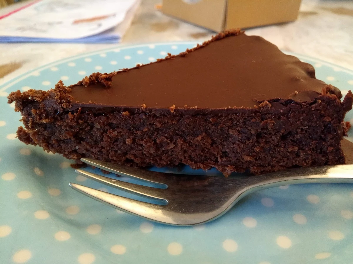 Schoko-mandeltorte