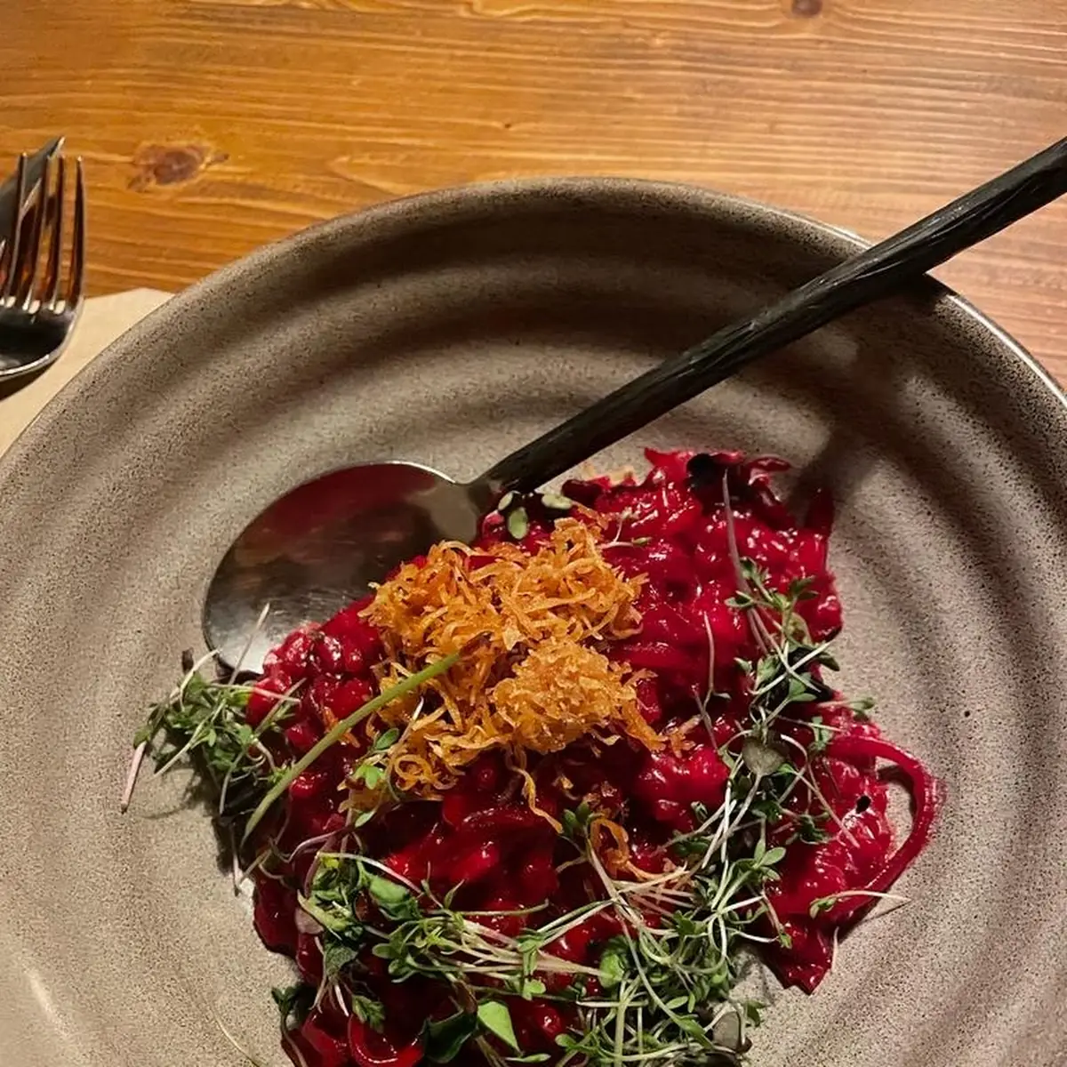 Zanderfilet Rote-beete Pastasotto Krensauce