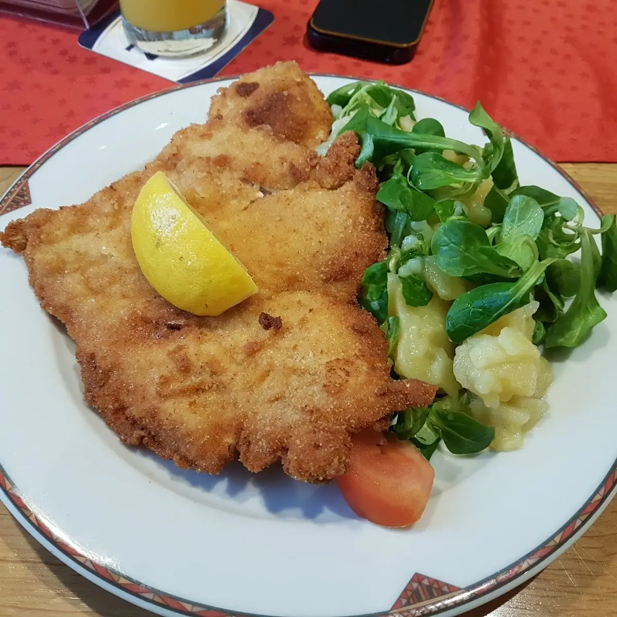 Hühnerbrust Mit Kartoffel-vogerlsalat