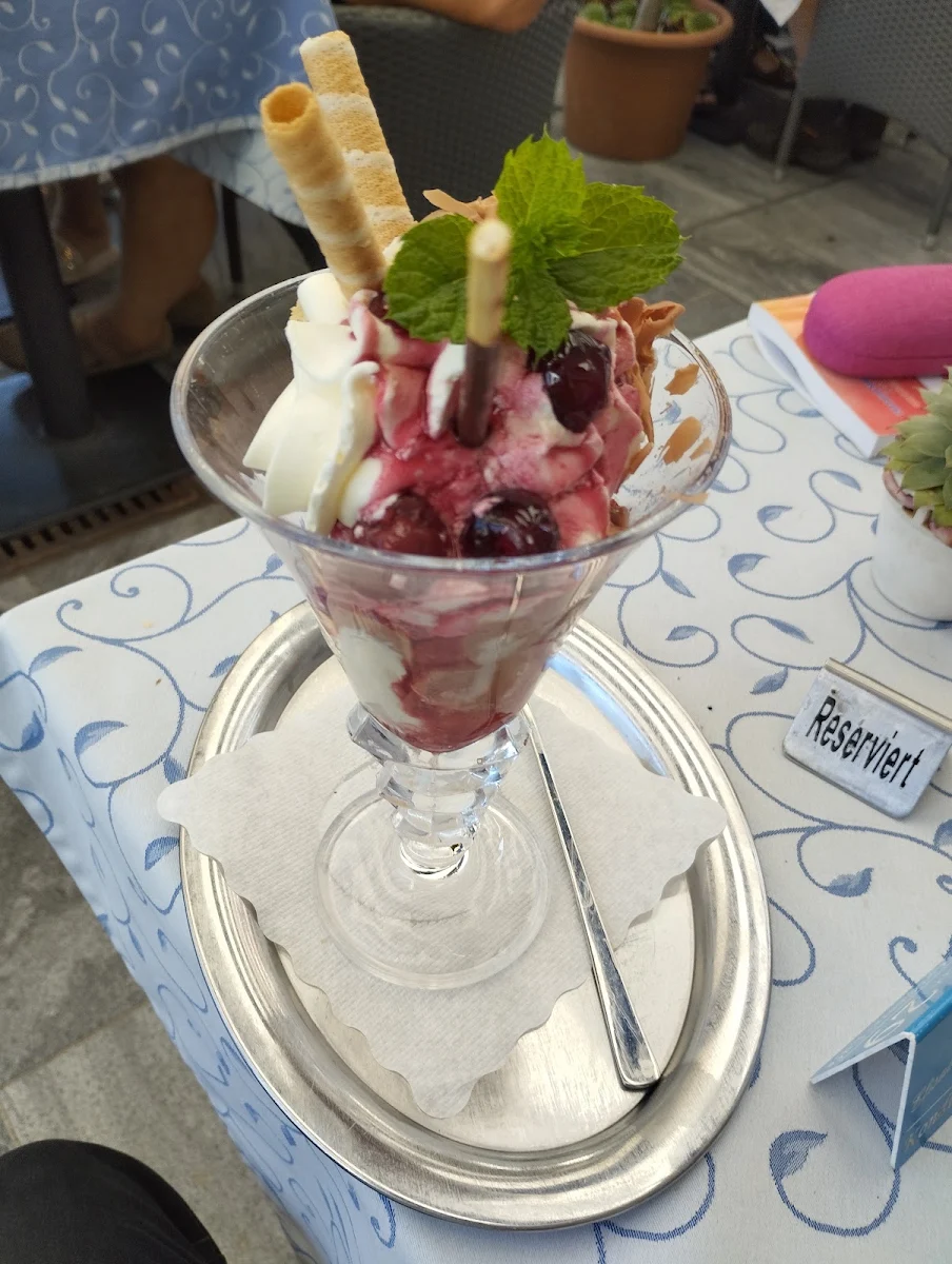 Schwarzwälder Kirsch Becher