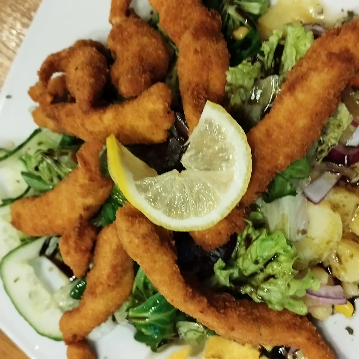Backhendl Salat