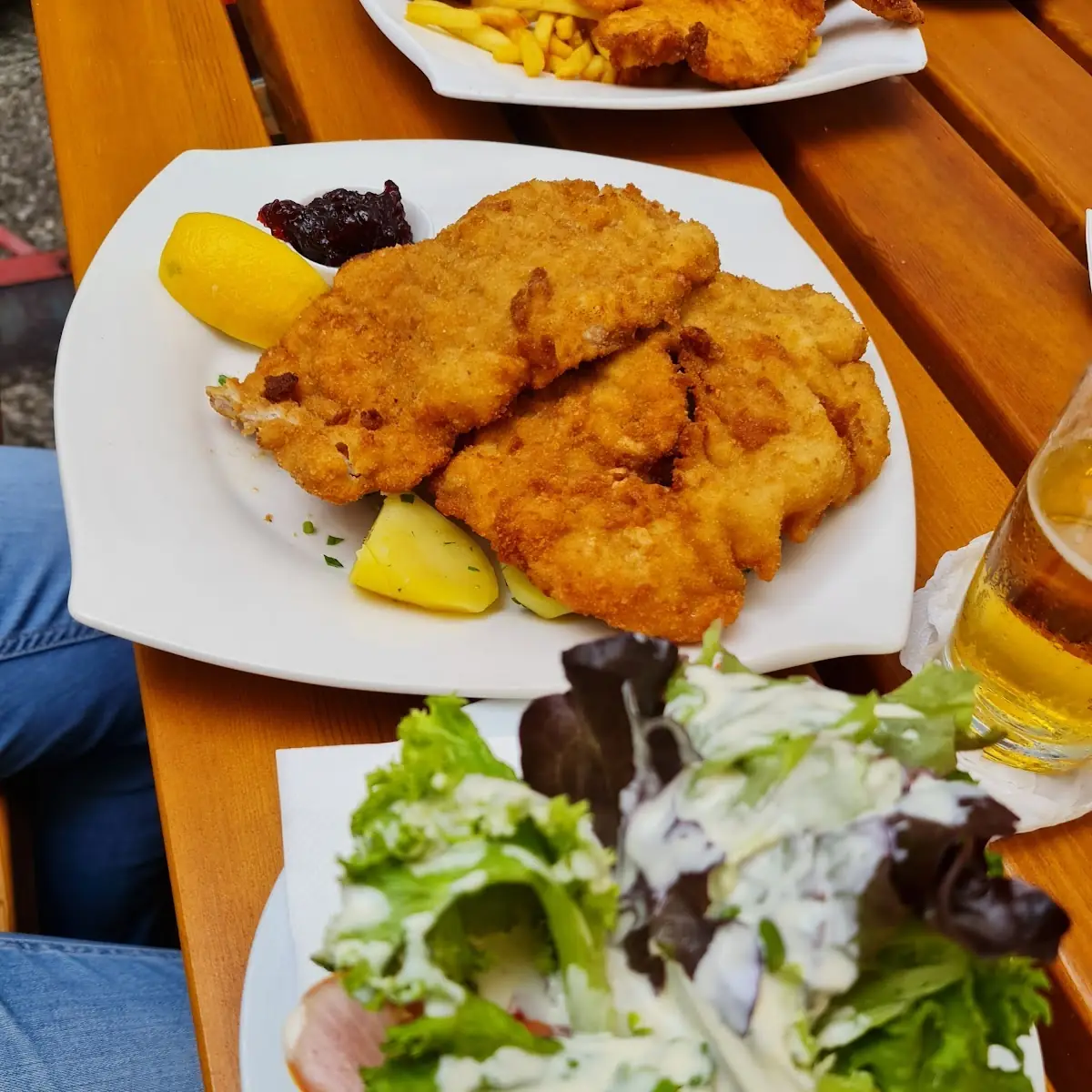 Cordon Bleu Mit Pommes Und Reis