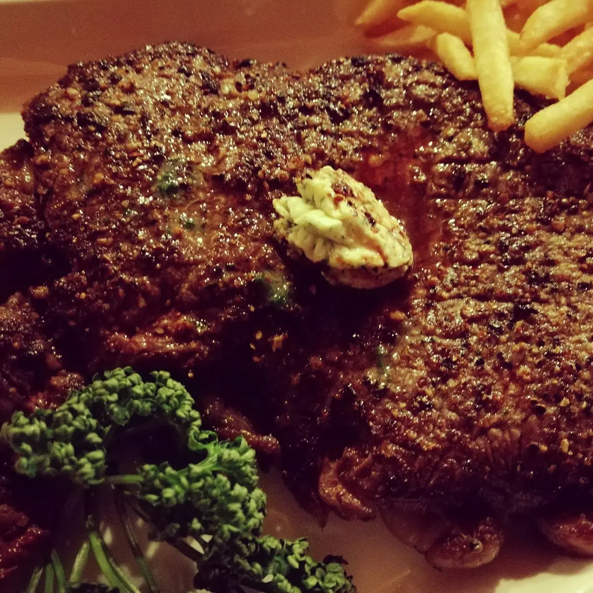 Kleines Rumpsteak Mit Pommes