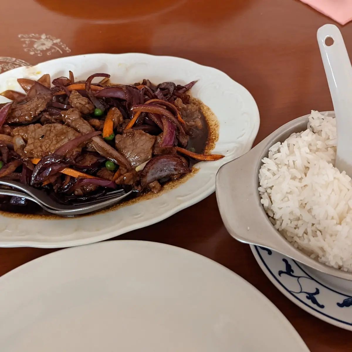 Rindfleisch Mit Zwiebeln