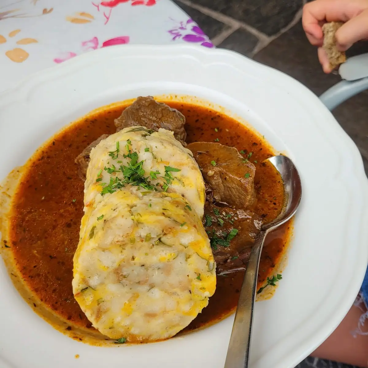 Gulasch Vom Rind Mit Klößen