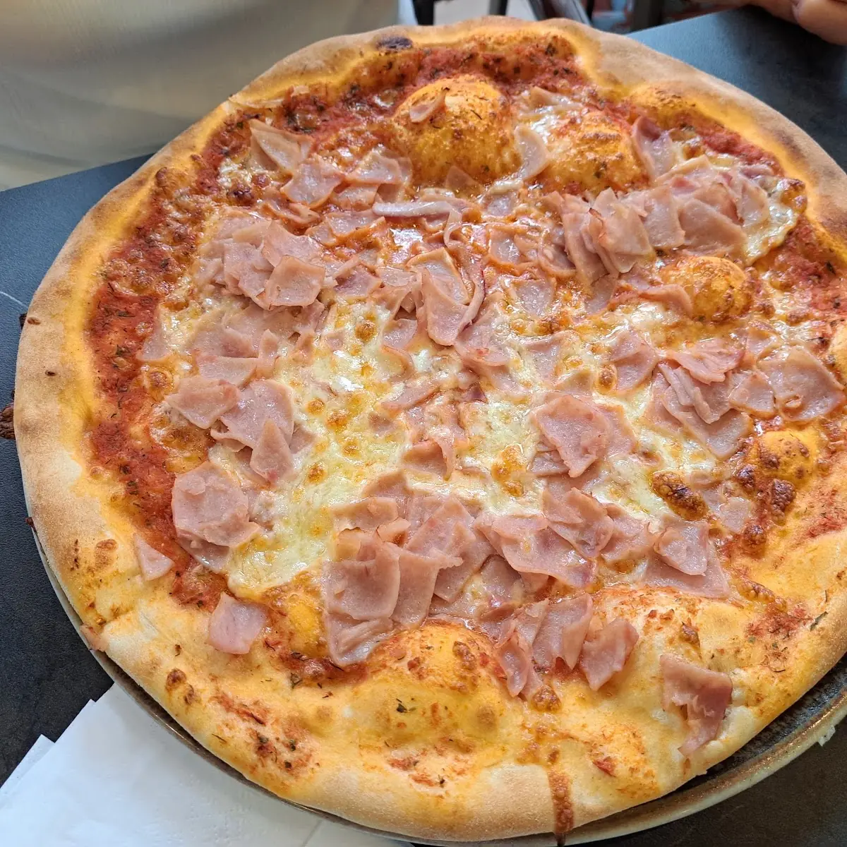 Pizza Cardinali