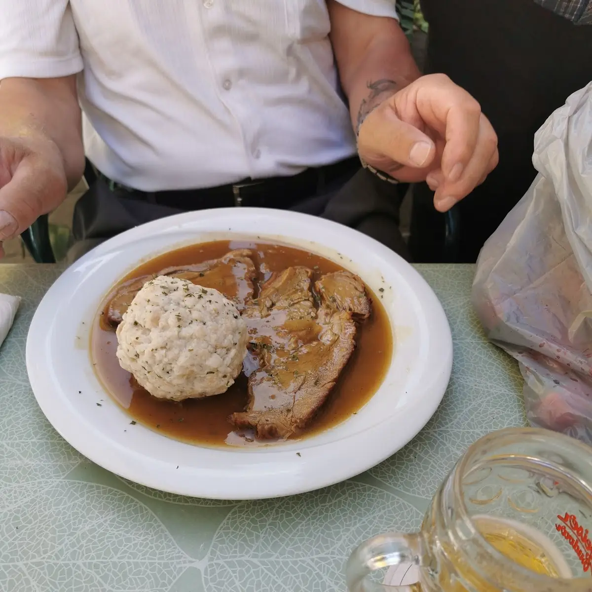 Braten Mit Knödel