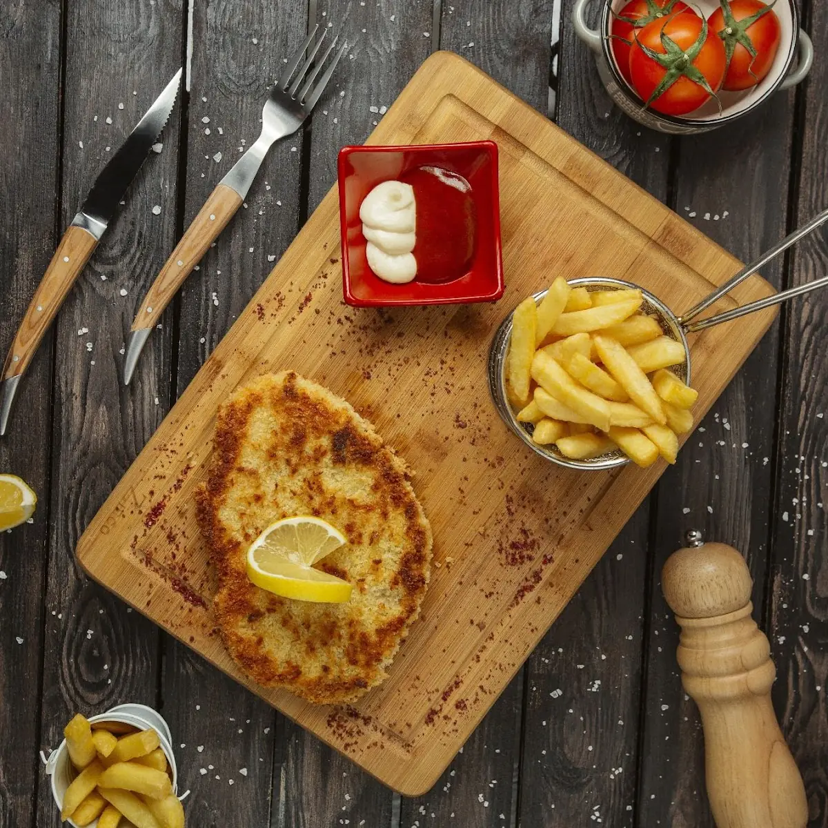 Putenschnitzelbox Mit Pommes
