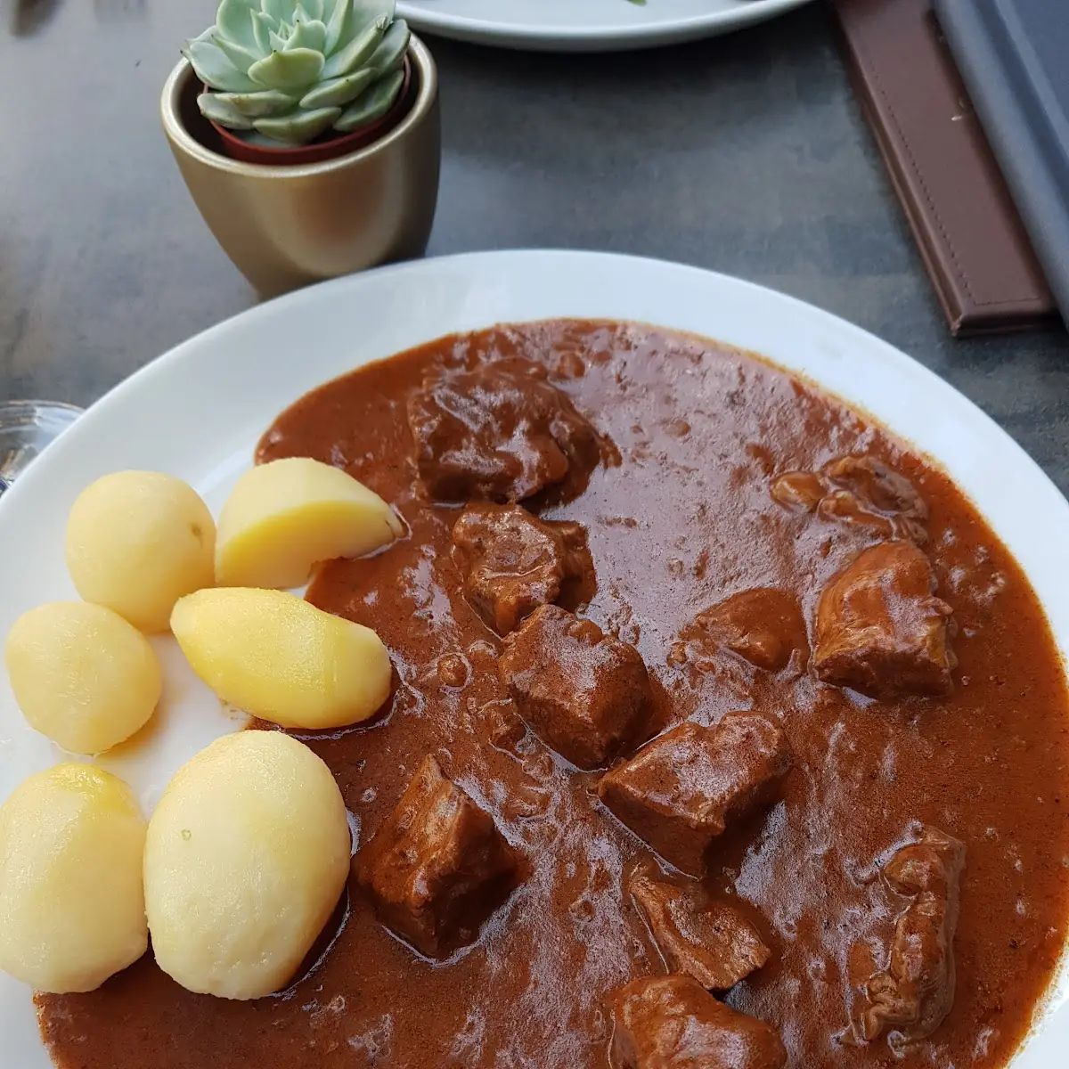 Fiakergulasch