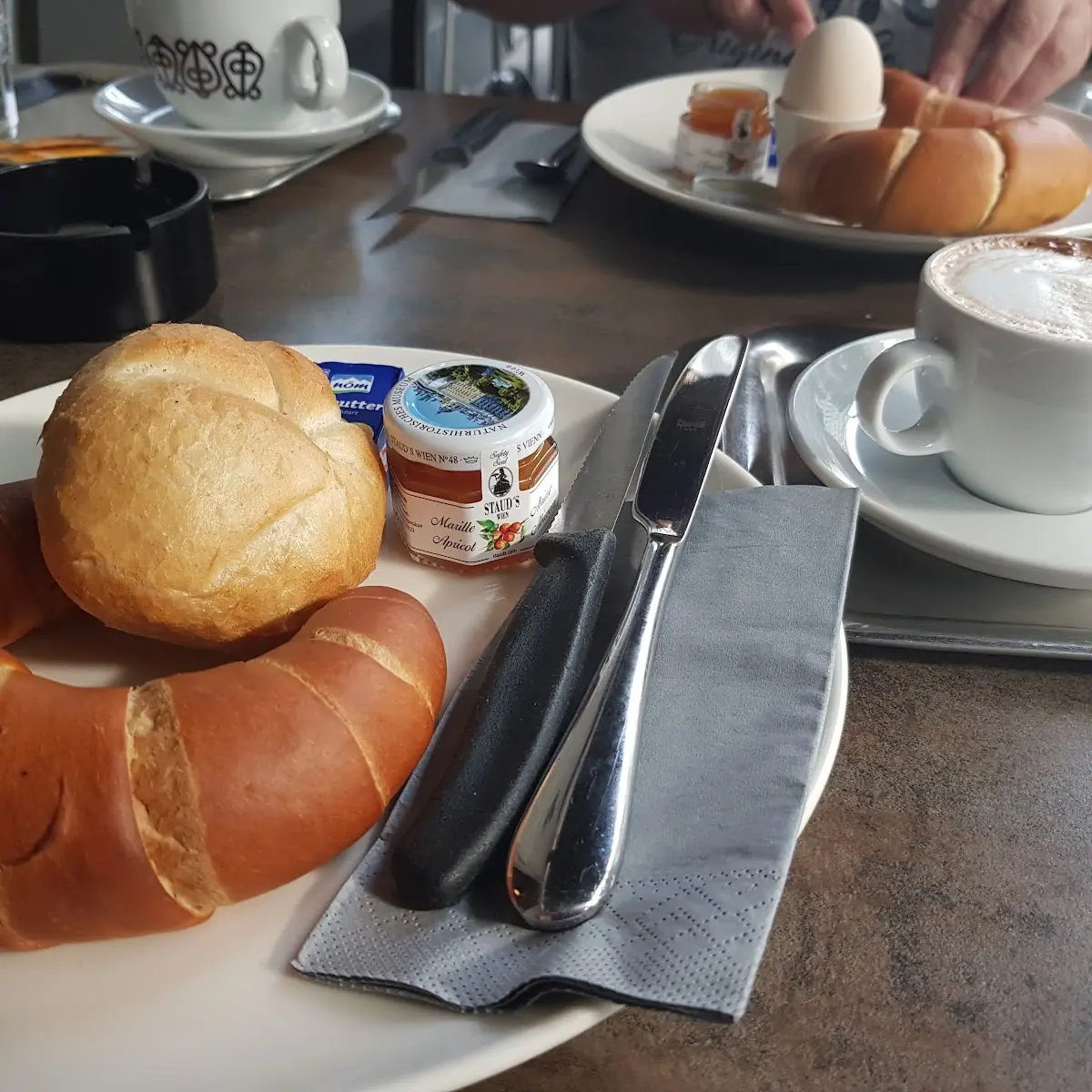 Small Viennese Breakfast