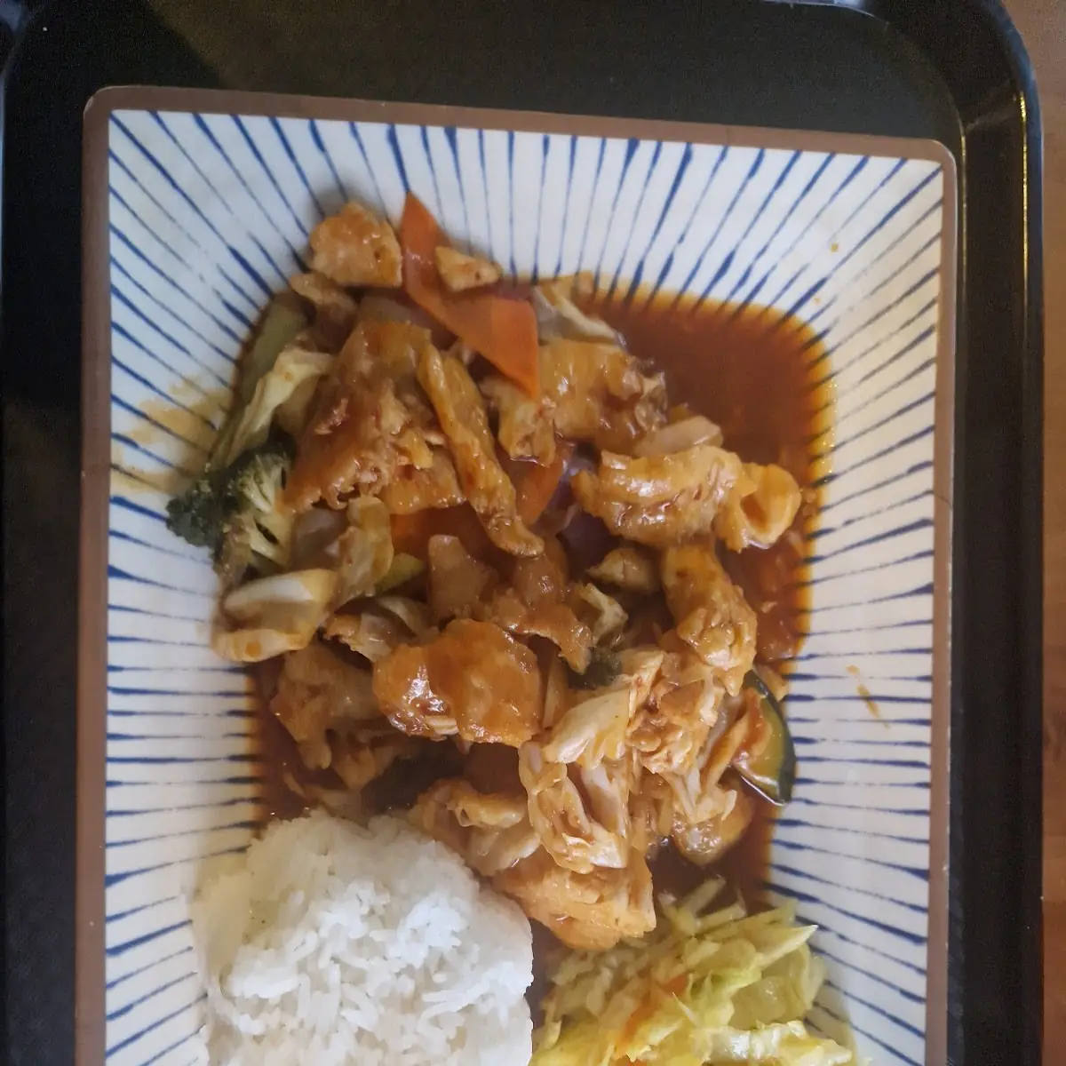 Hot Korean Chicken Mit Reis Und Salat
