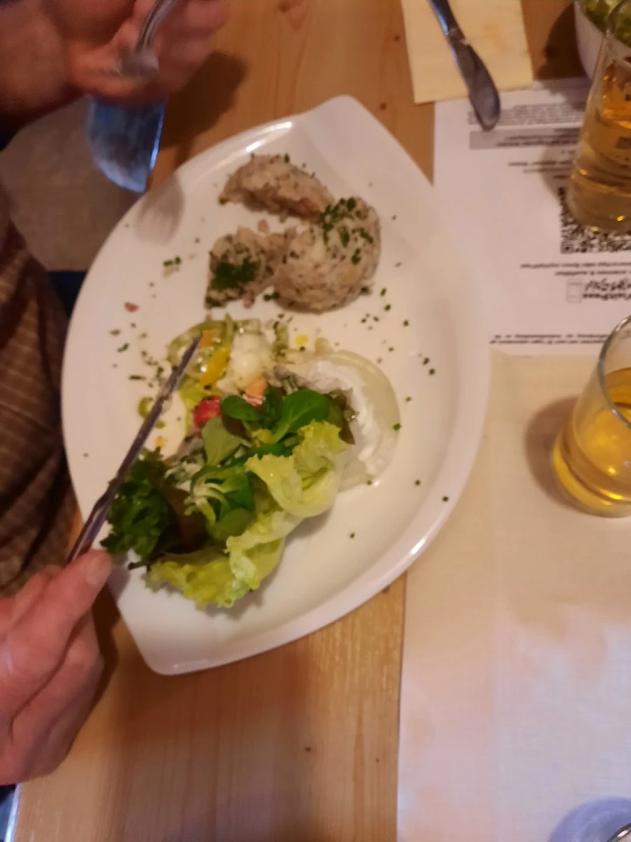 Stecknadel Mit Salat
