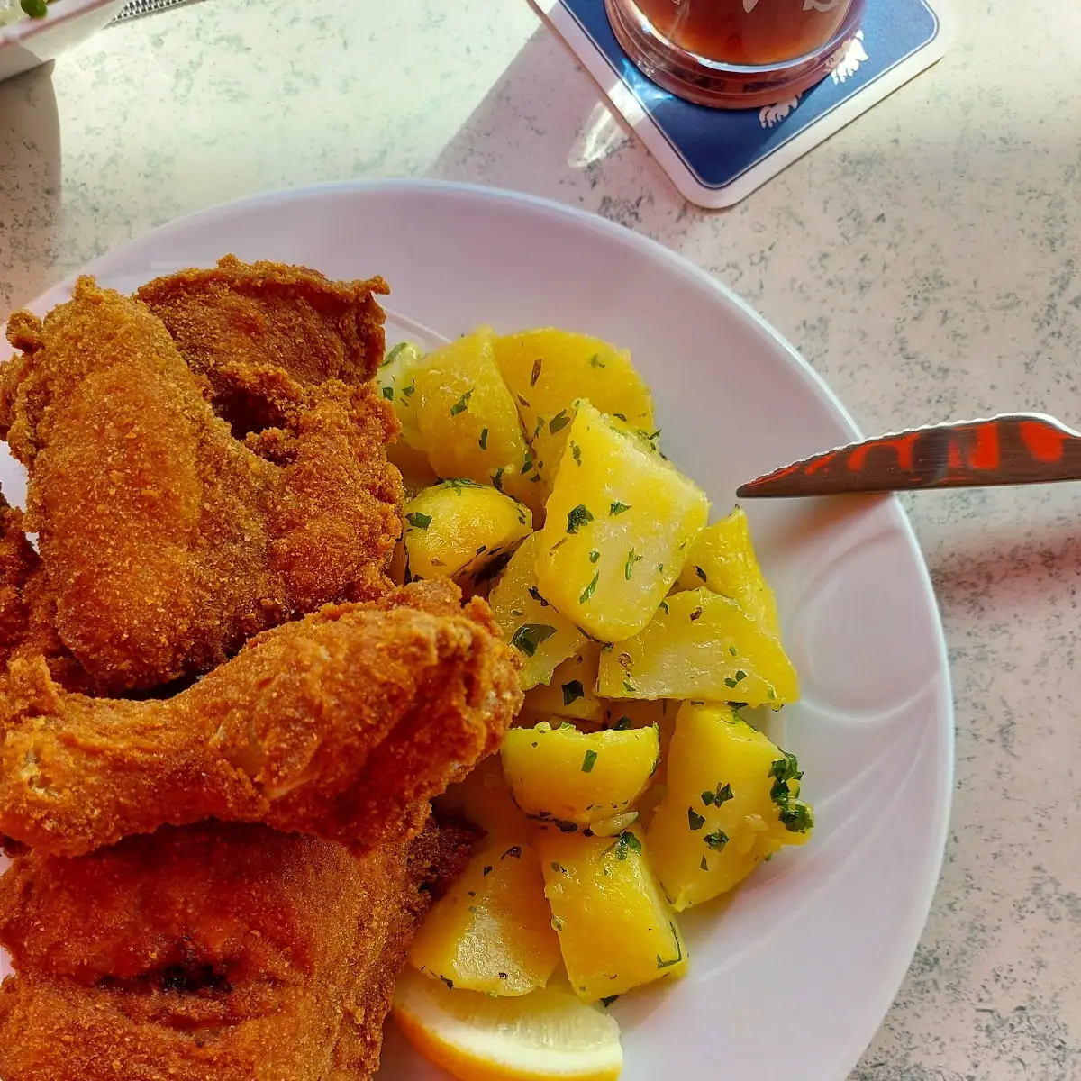 Backhendl Mit Petersilkartoffeln