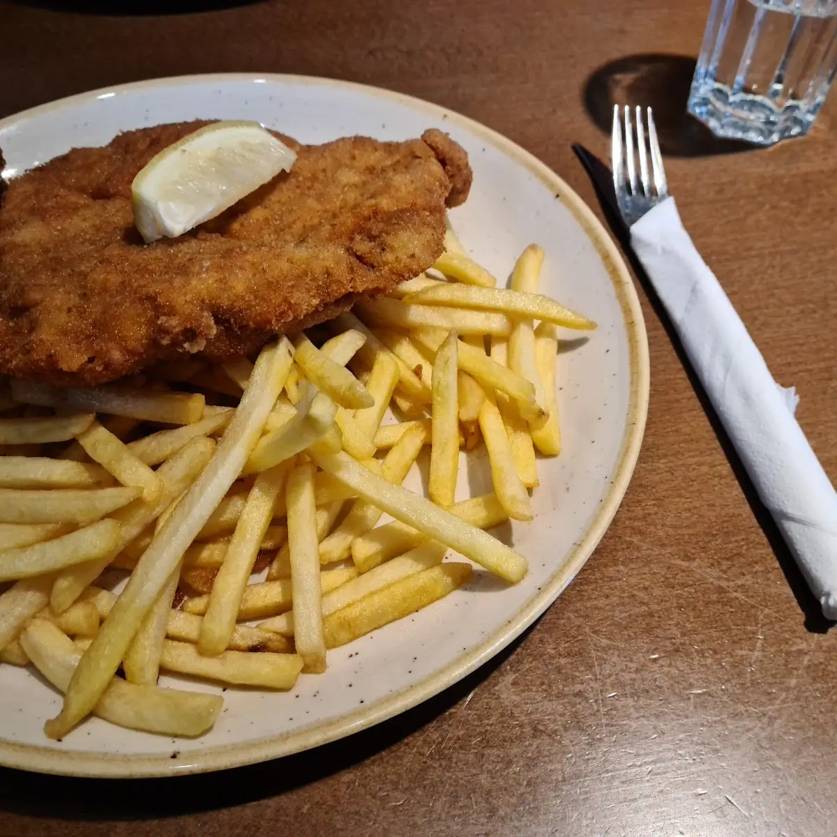Cordon Bleu Mit Pommes