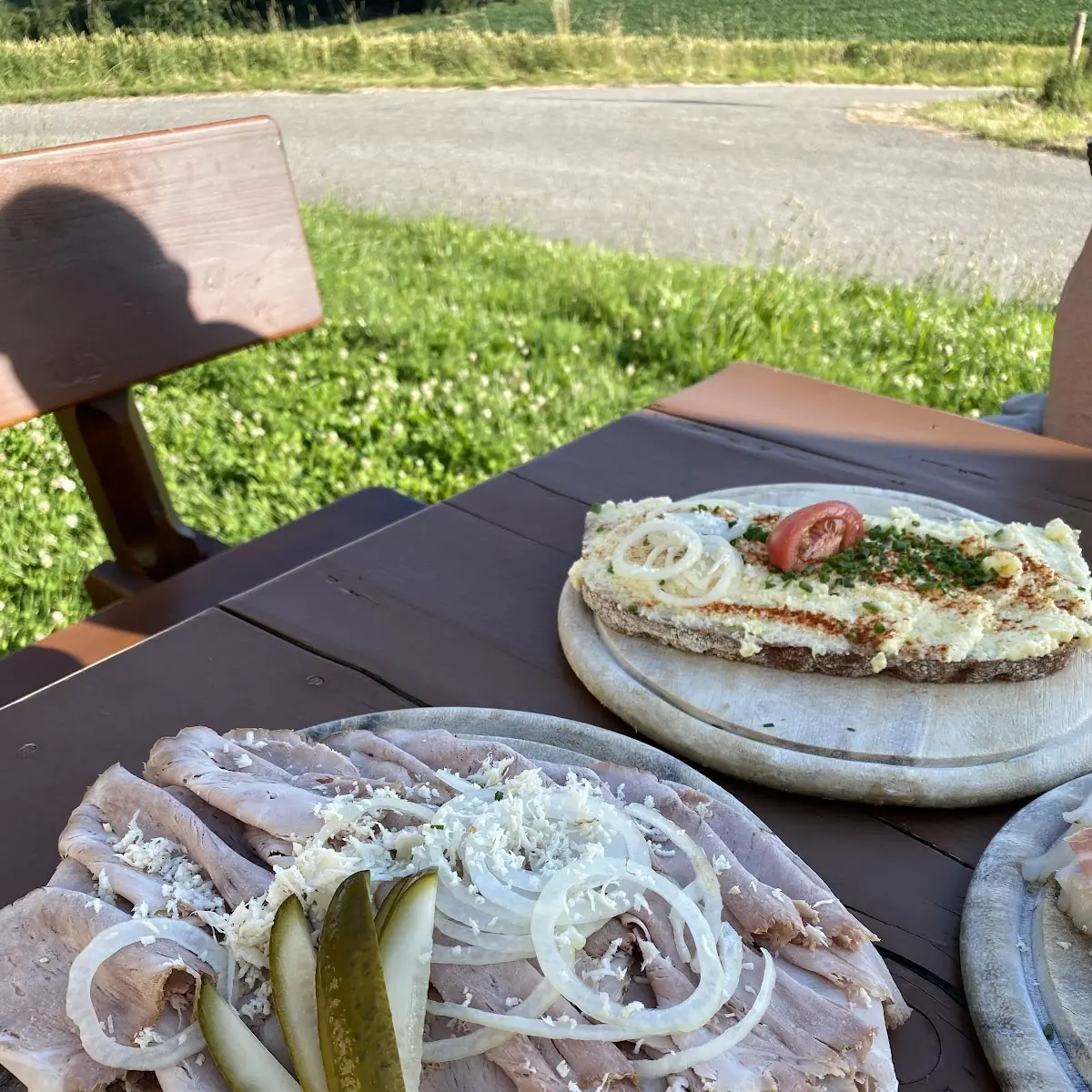 Brot Mit Braten Und Mit Kartoffelkäse