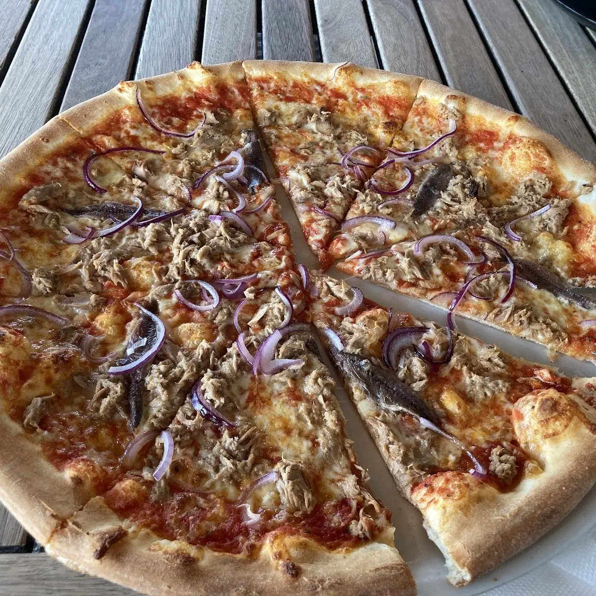 Pizza Al Tonno