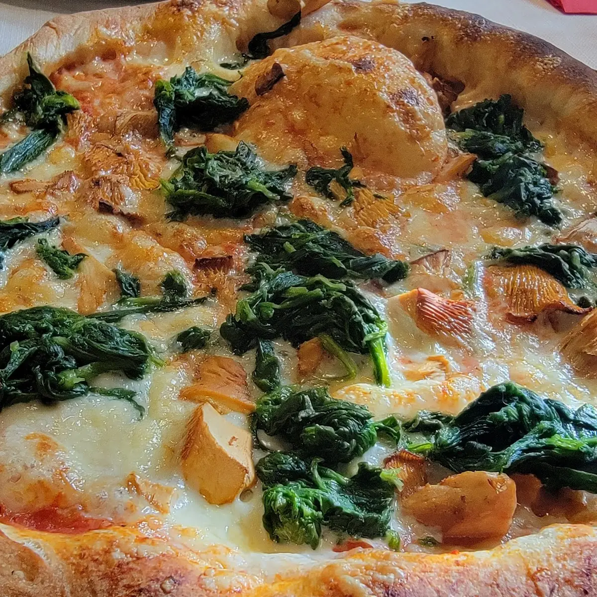 Pizza Fiorentina