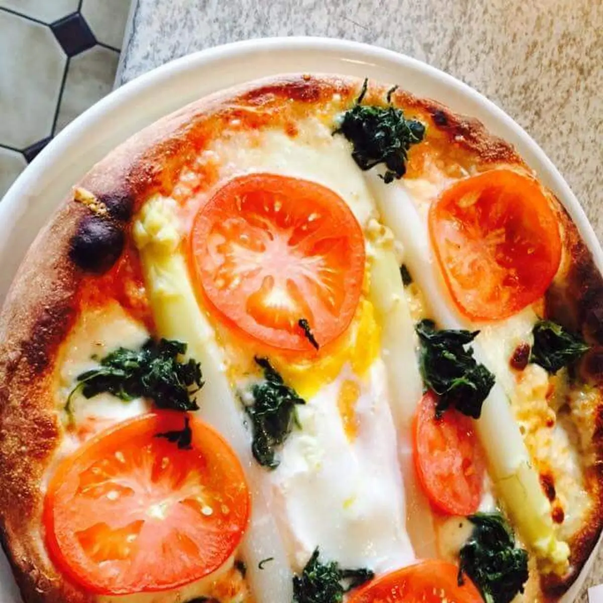 Spargel Pizza