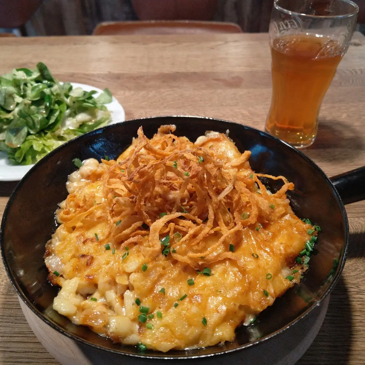 Käsespätzle Mit Salat