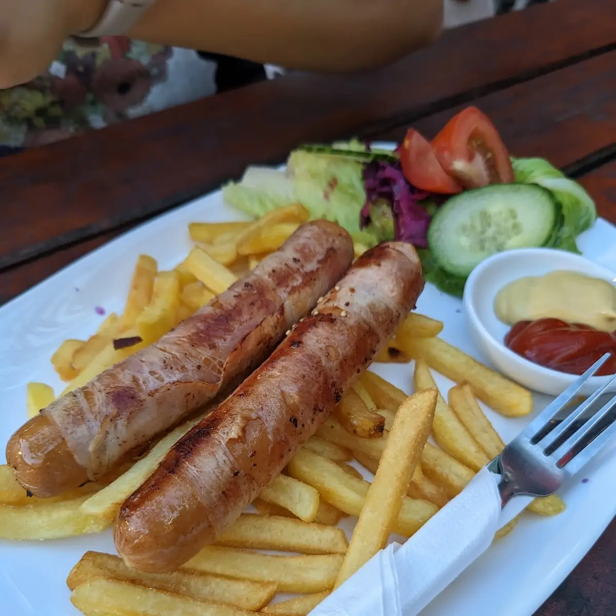Bernerwürstel Garniert