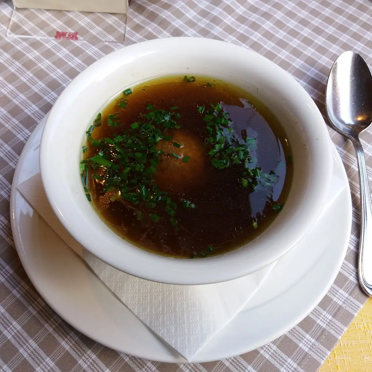 Leberknödelsuppe