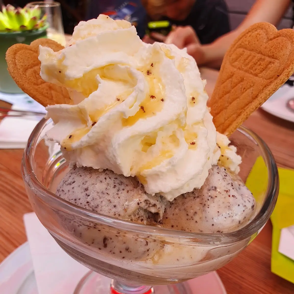 Mohneis Mit Eierlikör