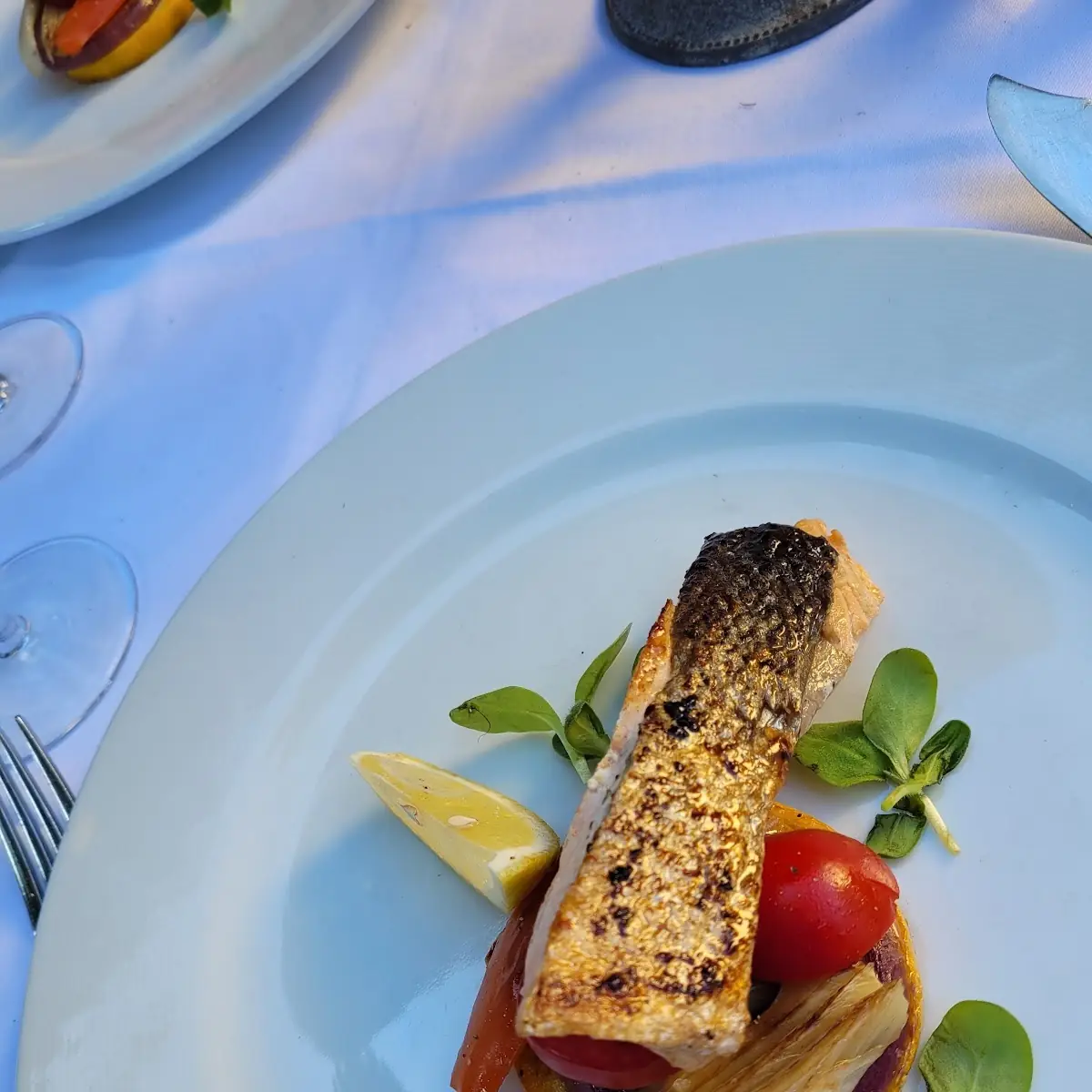Gegrillter Lachs Auf Bohnenpolenta