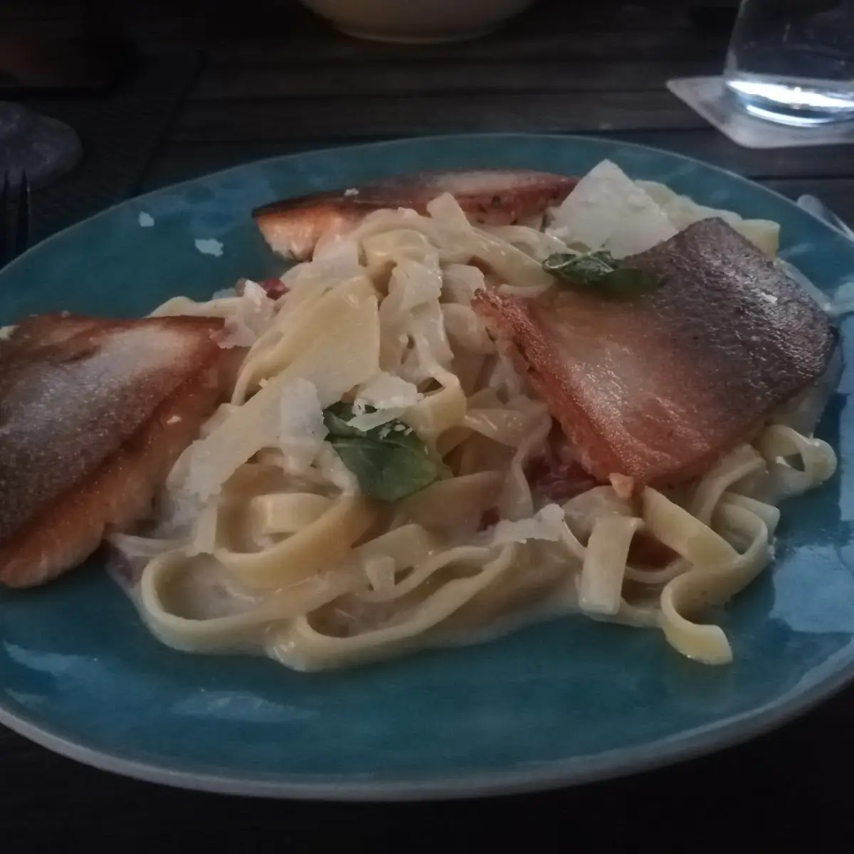 Saibling Auf Tagliatelle In Weissweinoberssauce