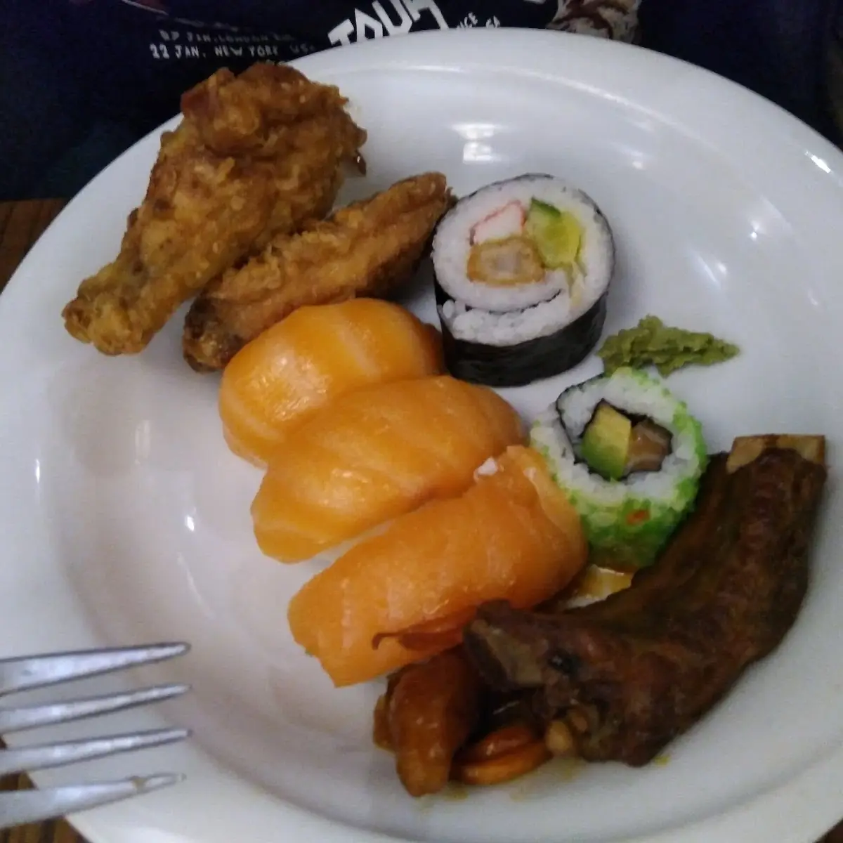 Sushi Mit Sbare Eins Und Poulet